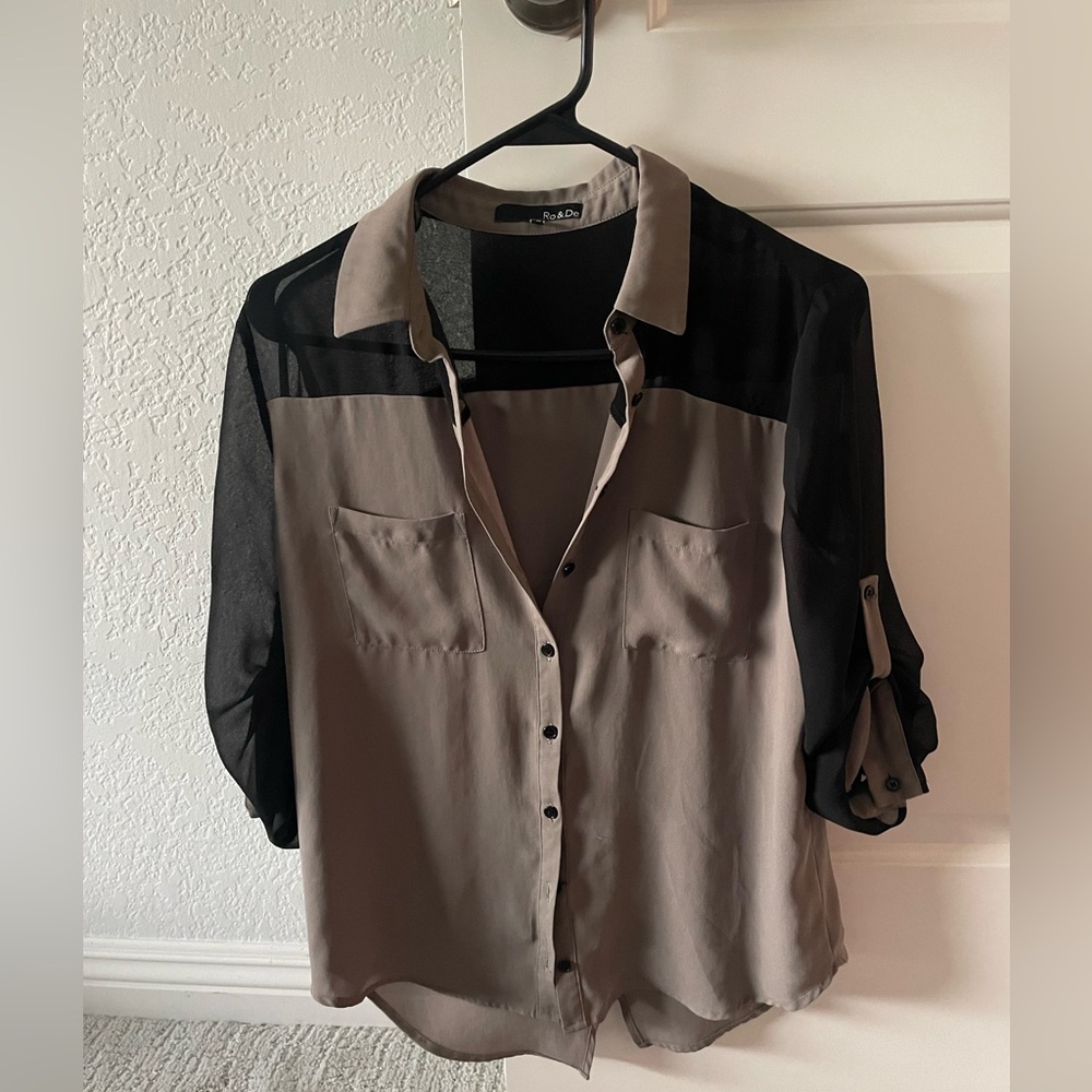 Ro & De Black and Army Green Blouse